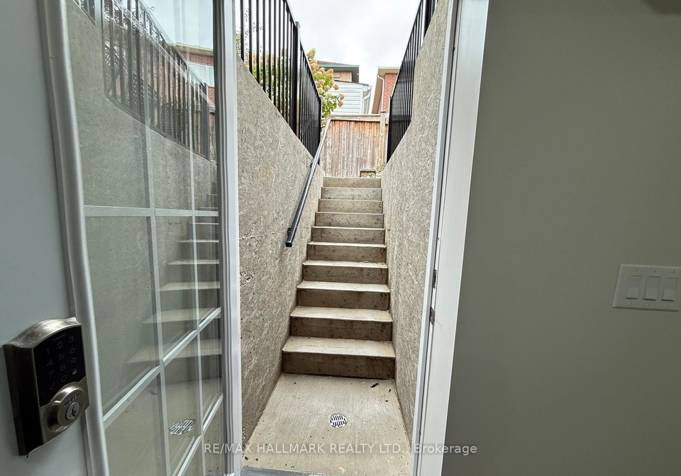 429-stringer-circle-milton-ontario-w12794924