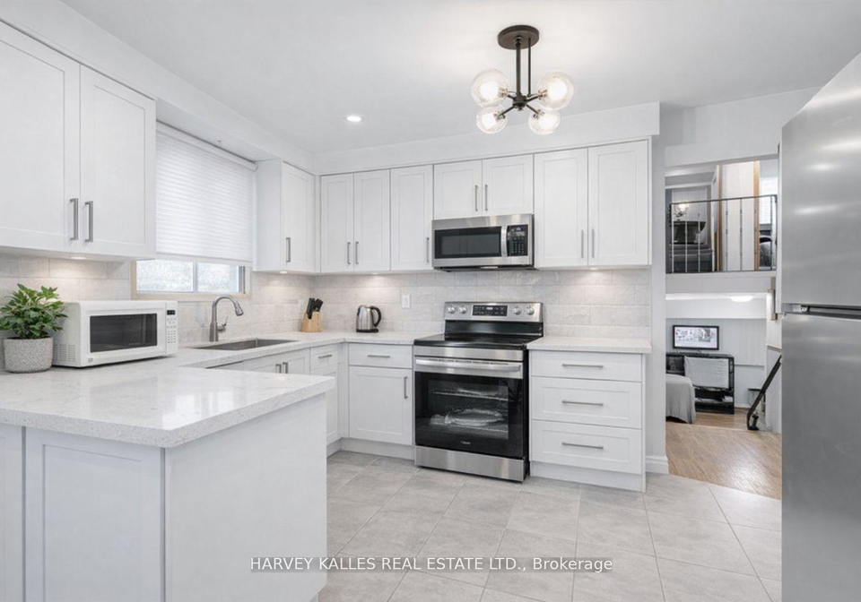 33-tolton-drive-s-brampton-ontario-w12794926