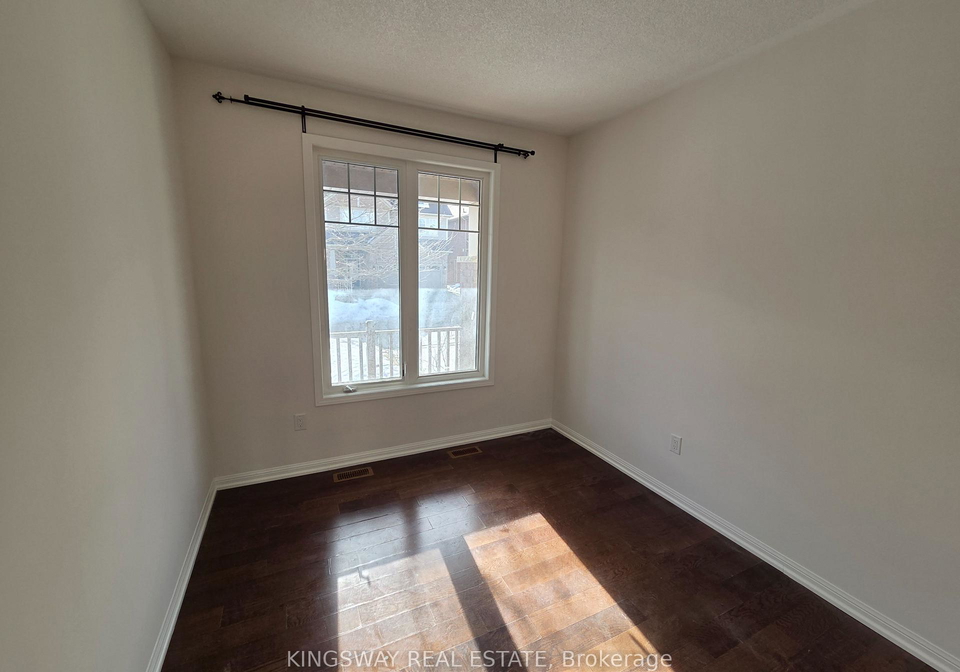 469-tyrone-crescent-milton-ontario-w12794964