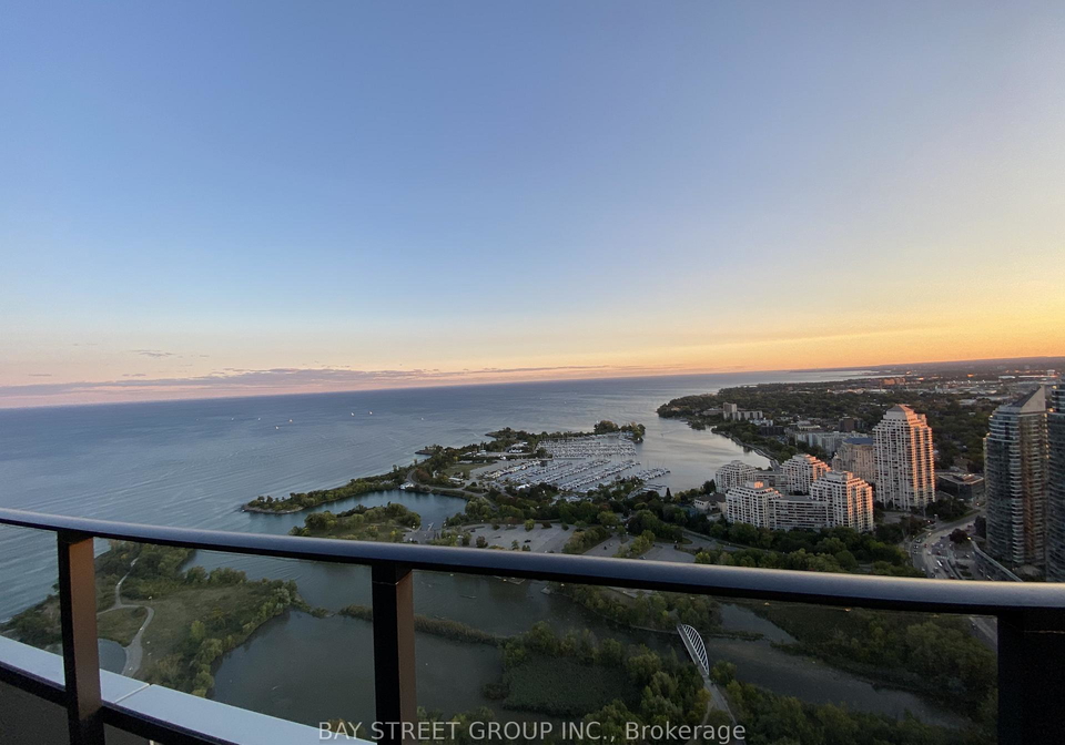 20-shore-breeze-drive-etobicoke-ontario-w12795002