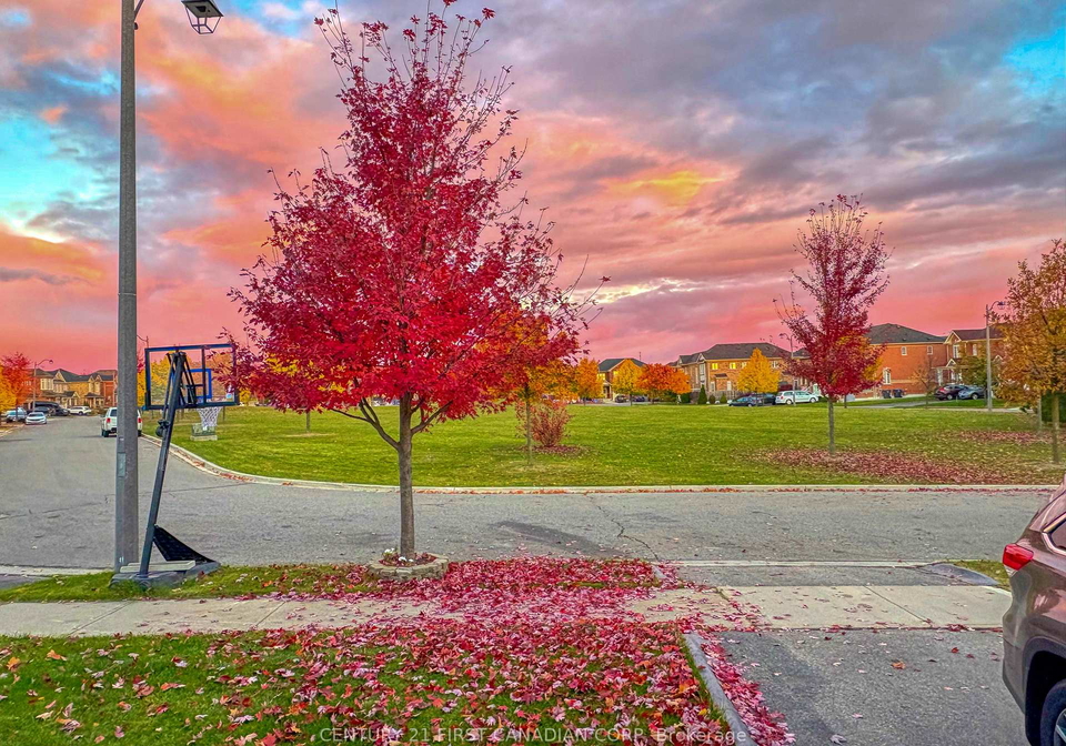 8-keirstead-trail-brampton-ontario-w12795854