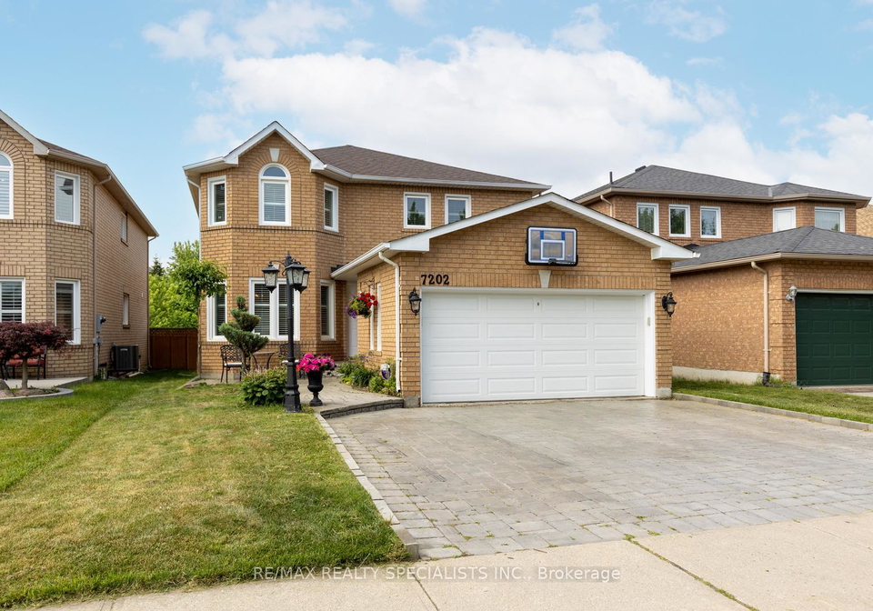 7202-black-walnut-trail-mississauga-ontario-w12795874