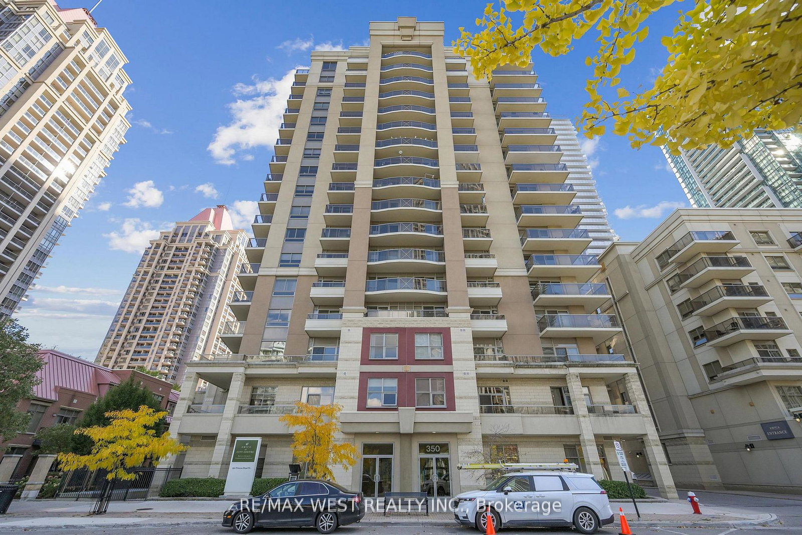 350-princess-royal-drive-mississauga-ontario-w12796014