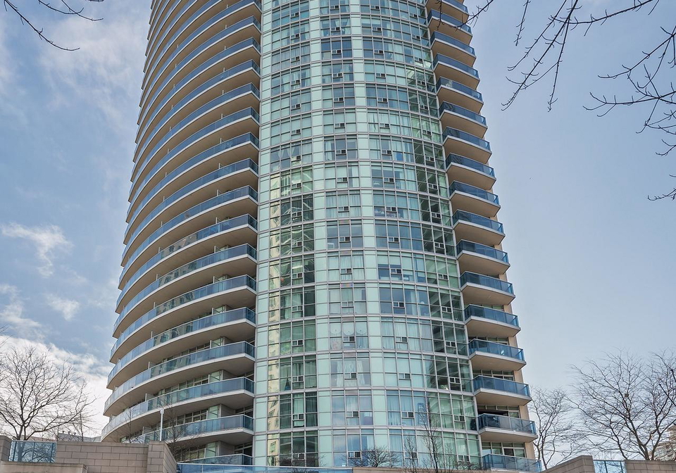 70-absolute-avenue-mississauga-ontario-w12796040