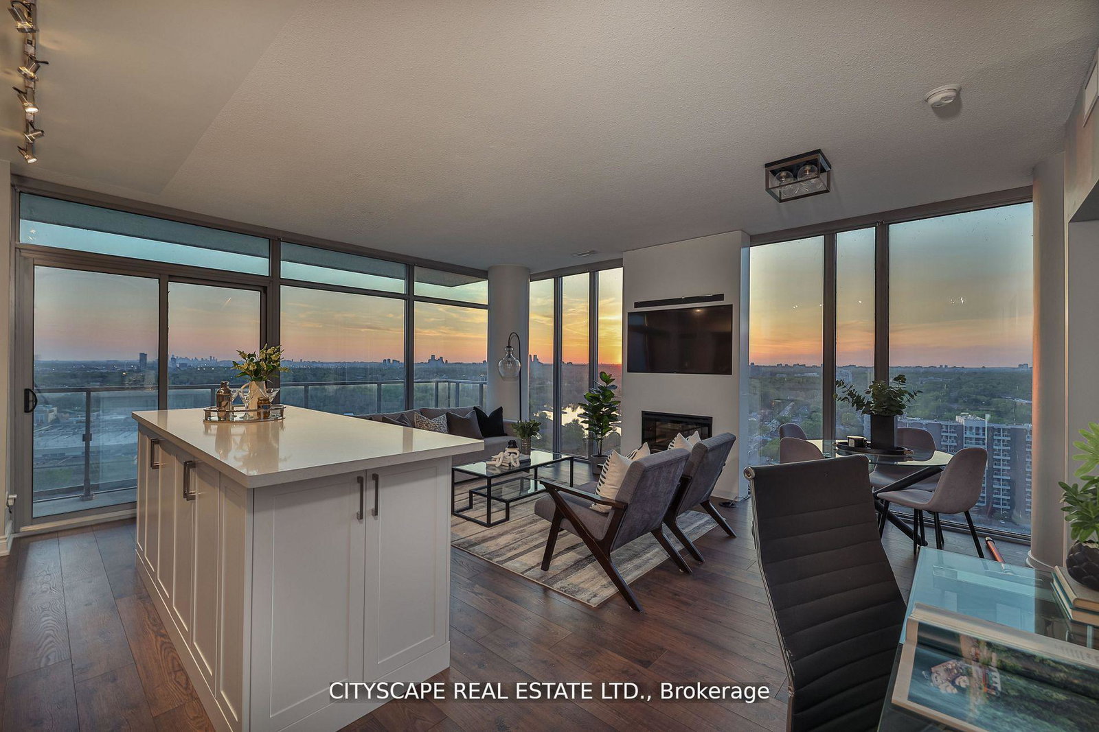 105-the-queensway-avenue-toronto-ontario-w12796686