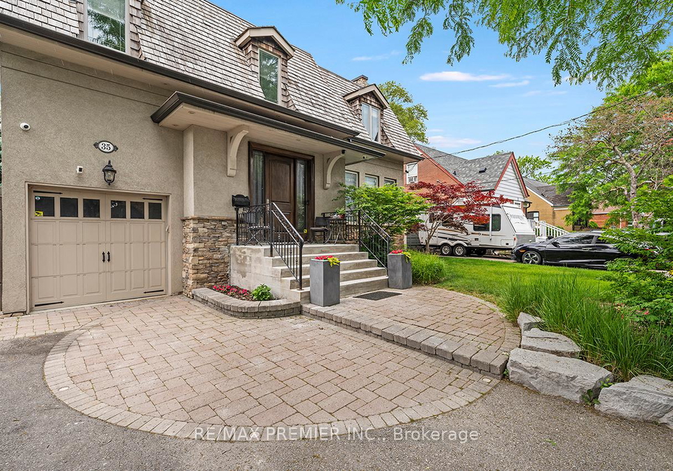 35-yorkdale-crescent-york-ontario-w12796698