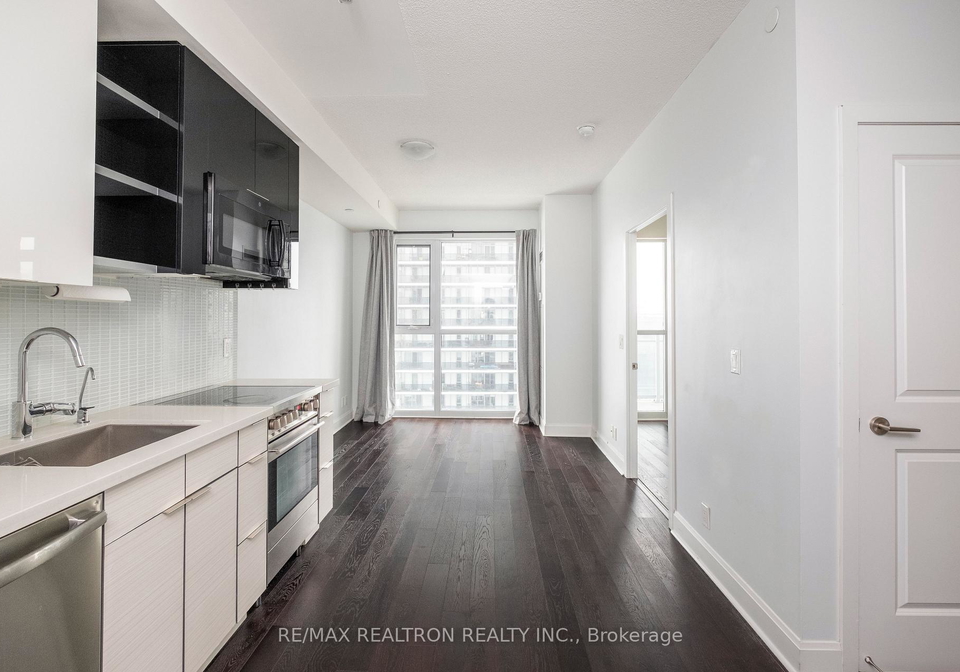 33-shore-breeze-drive-etobicoke-ontario-w12796762