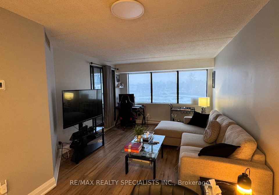 100-bronte-road-oakville-ontario-w12797076