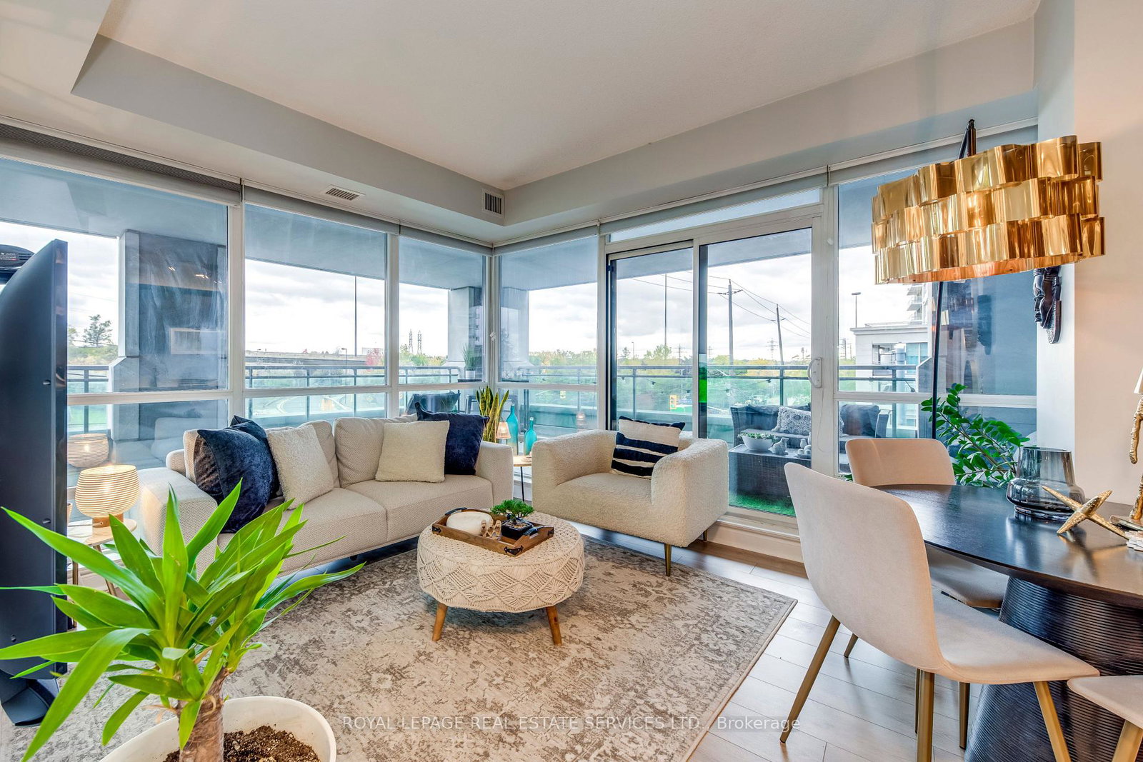 16-brookers-lane-etobicoke-ontario-w12797096