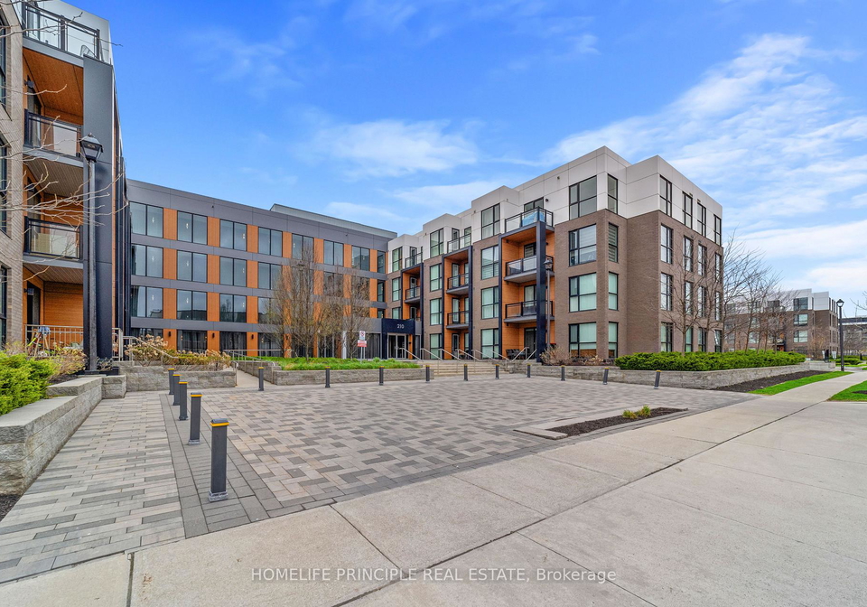 210-sabina-drive-oakville-ontario-w12797216