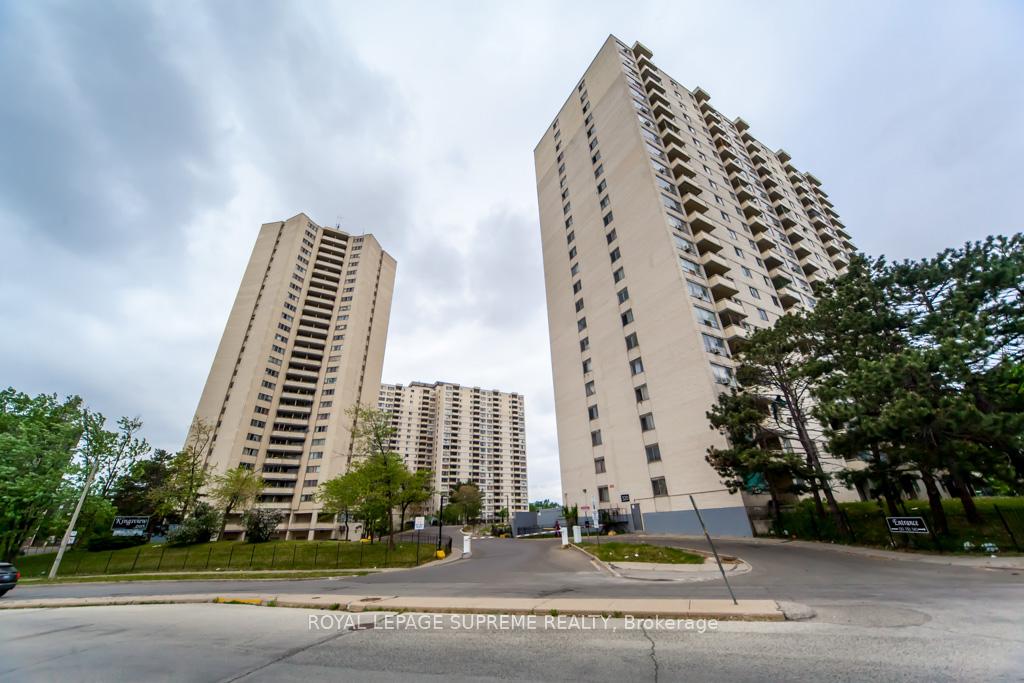 330-dixon-road-etobicoke-ontario-w12798022