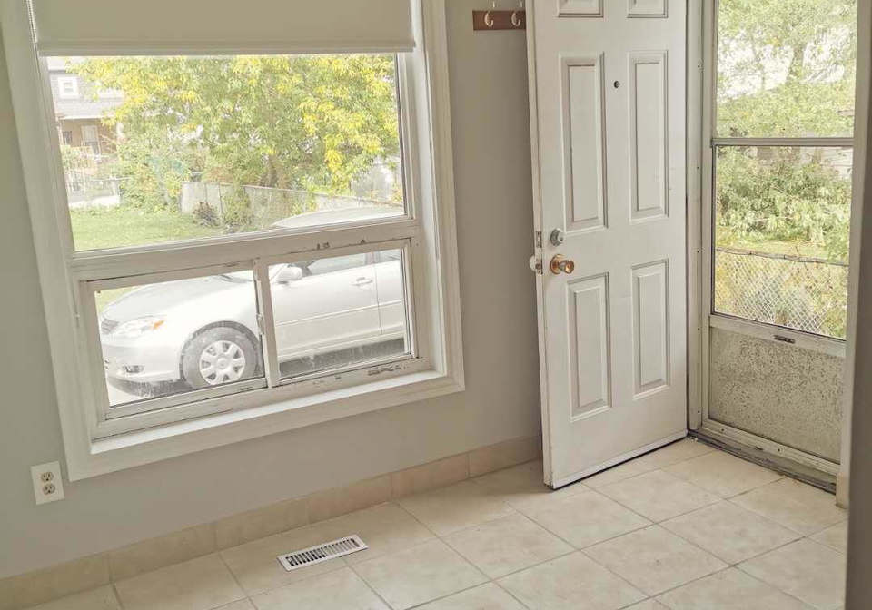4-goldwin-b2-avenue-north-york-ontario-w12798260