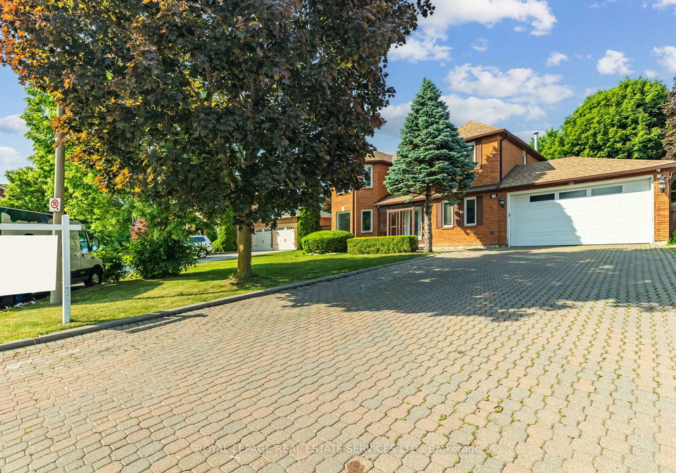 18-tremont-court-brampton-ontario-w12798422