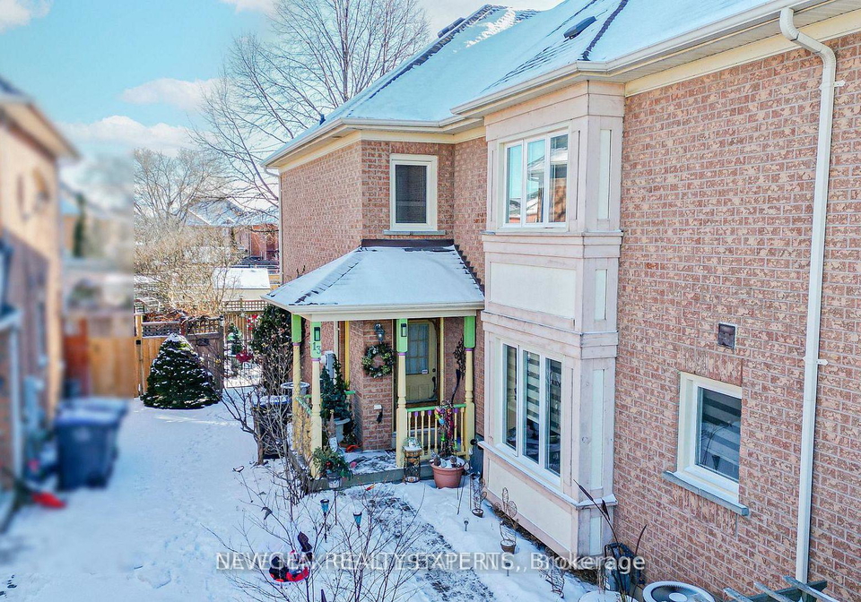 13-pressed-brick-drive-brampton-ontario-w12798494