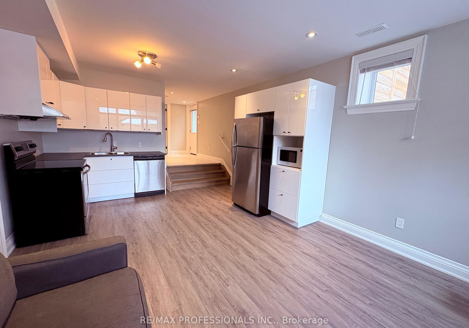 4673-dundas-street-w-etobicoke-ontario-w12798578