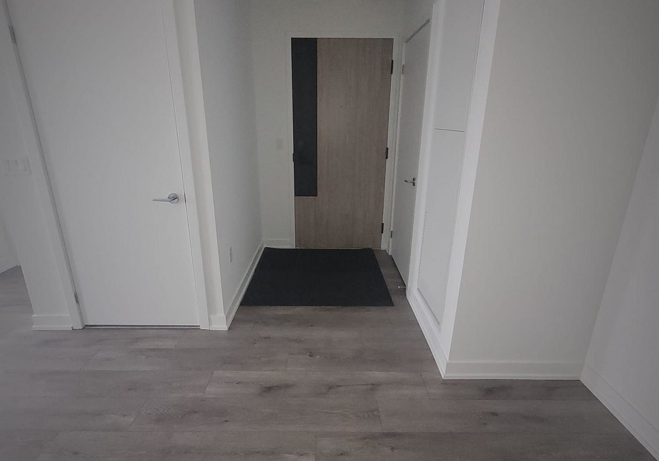 1007-the-queensway-etobicoke-ontario-w12798688