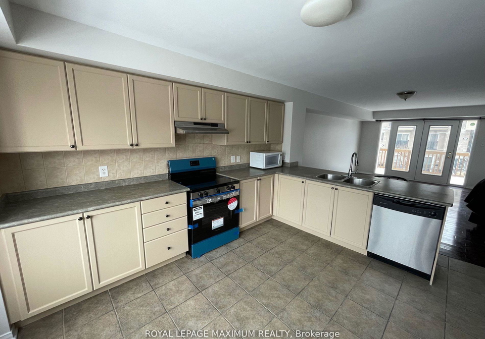 3066-eglington-avenue-w-mississauga-ontario-w12798938