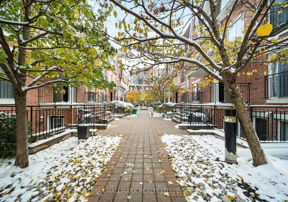 10-laidlaw-street-toronto-ontario-w12799042