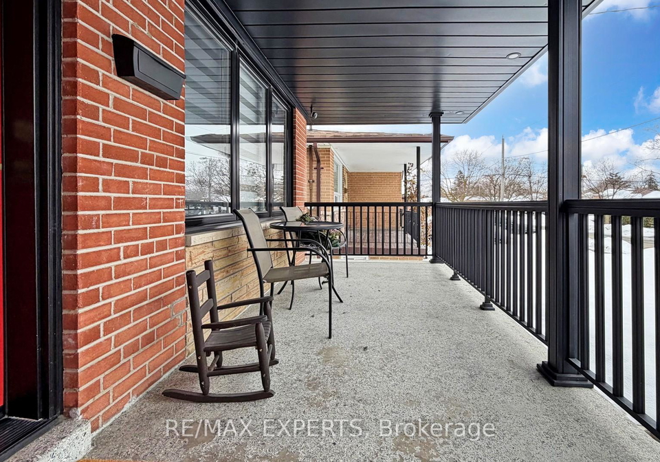 327-jeffcoat-drive-etobicoke-ontario-w12799116