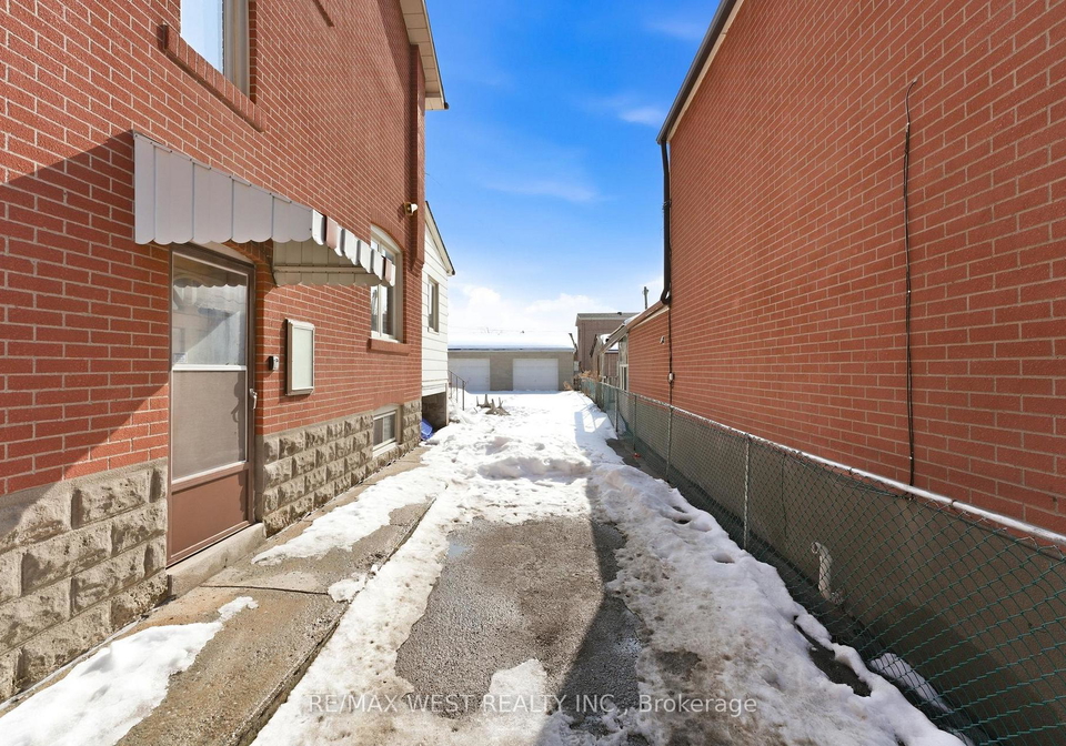 151-ascot-avenue-toronto-ontario-w12799232