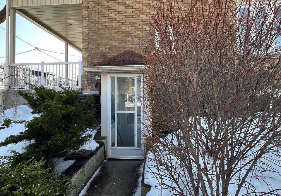 250-symington-avenue-toronto-ontario-w12799298