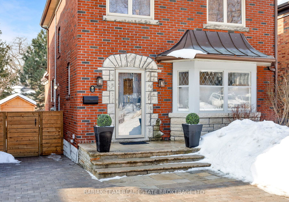 32-riverview-gardens-toronto-ontario-w12799340