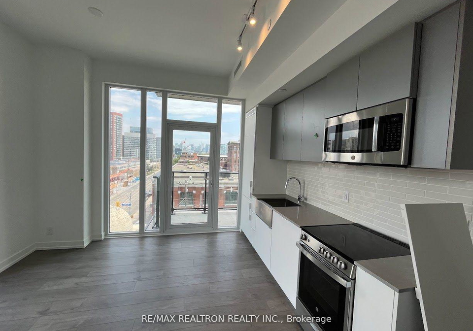 270-dufferin-street-toronto-ontario-w12799482
