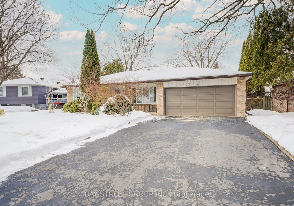 2207-sunnyvale-drive-oakville-ontario-w12799682