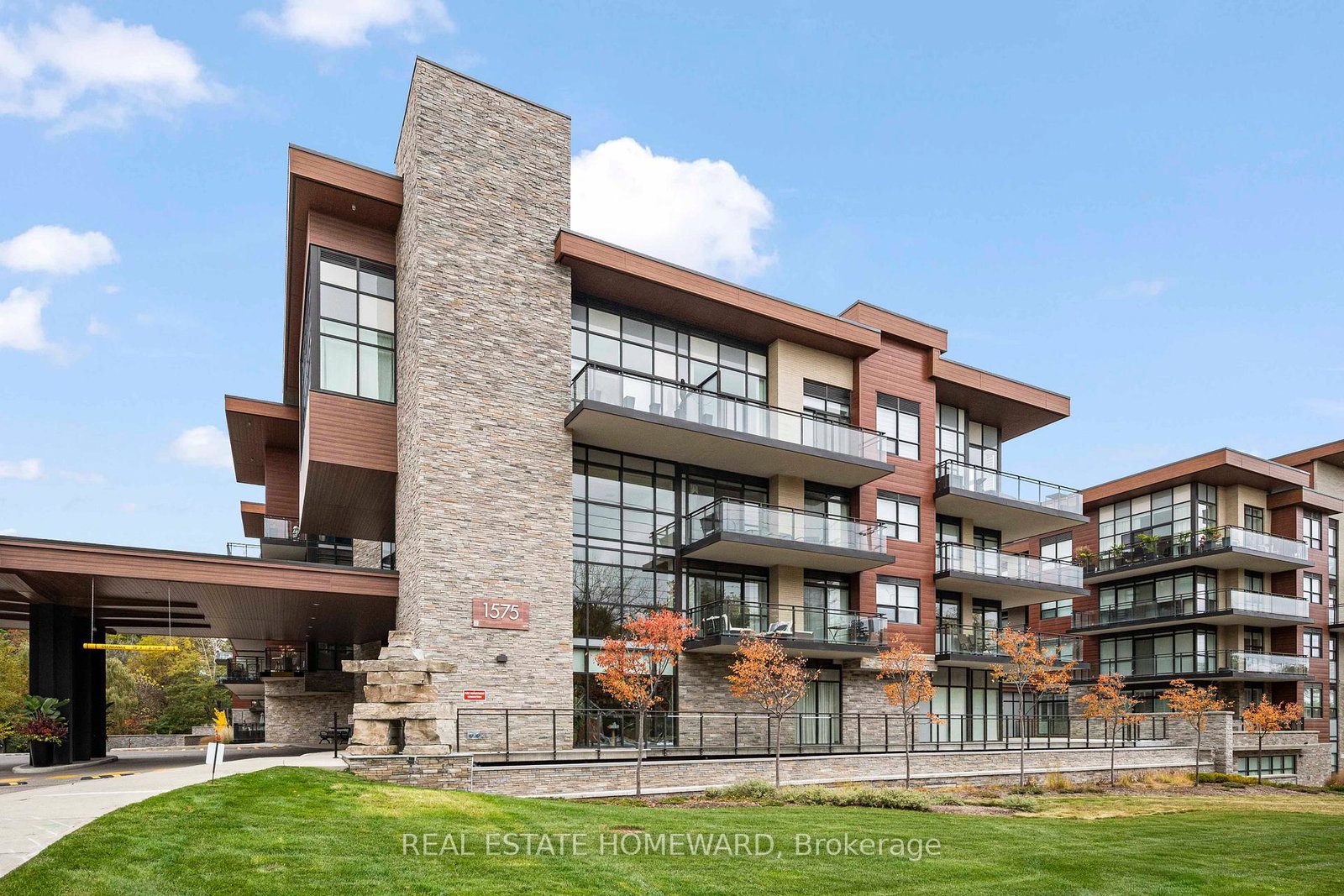 1575-lakeshore-road-w-mississauga-ontario-w12799794