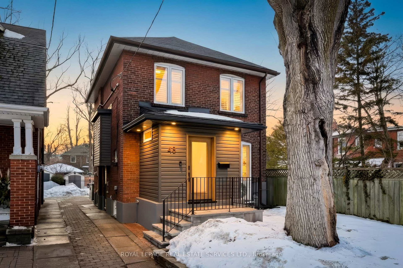 48-thornhill-avenue-toronto-ontario-w12799948