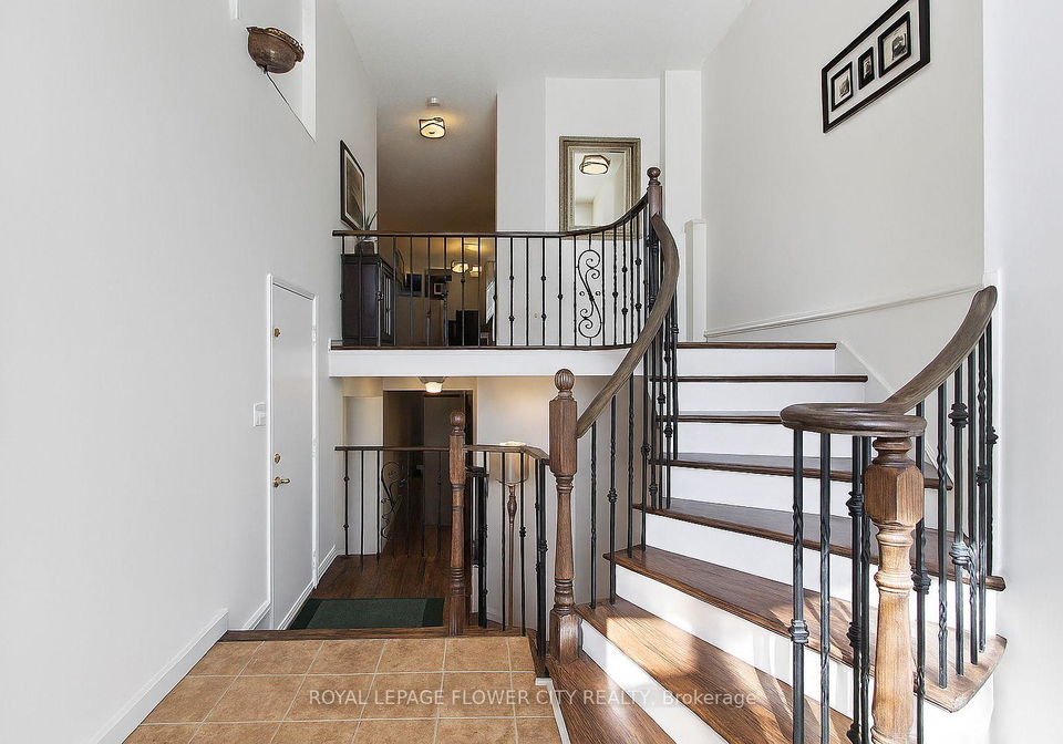 9-maddybeth-crescent-brampton-ontario-w12800014