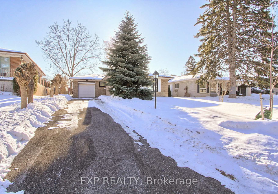 1070-franconia-drive-mississauga-ontario-w12800046
