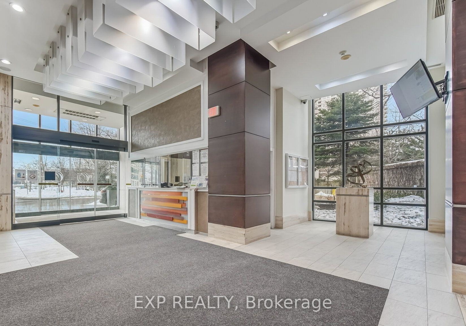 330-burnhamthorpe-road-w-mississauga-ontario-w12800064