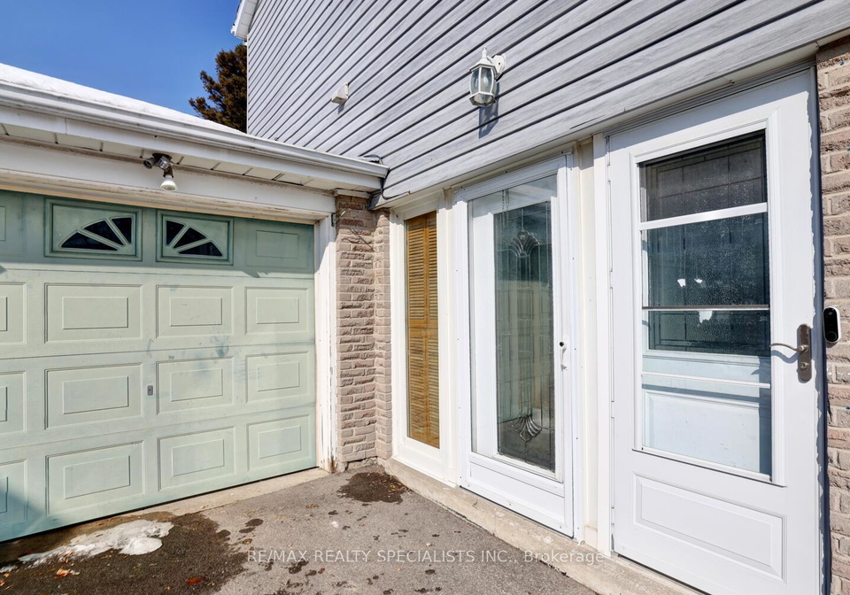 1545-oran-court-mississauga-ontario-w12800204