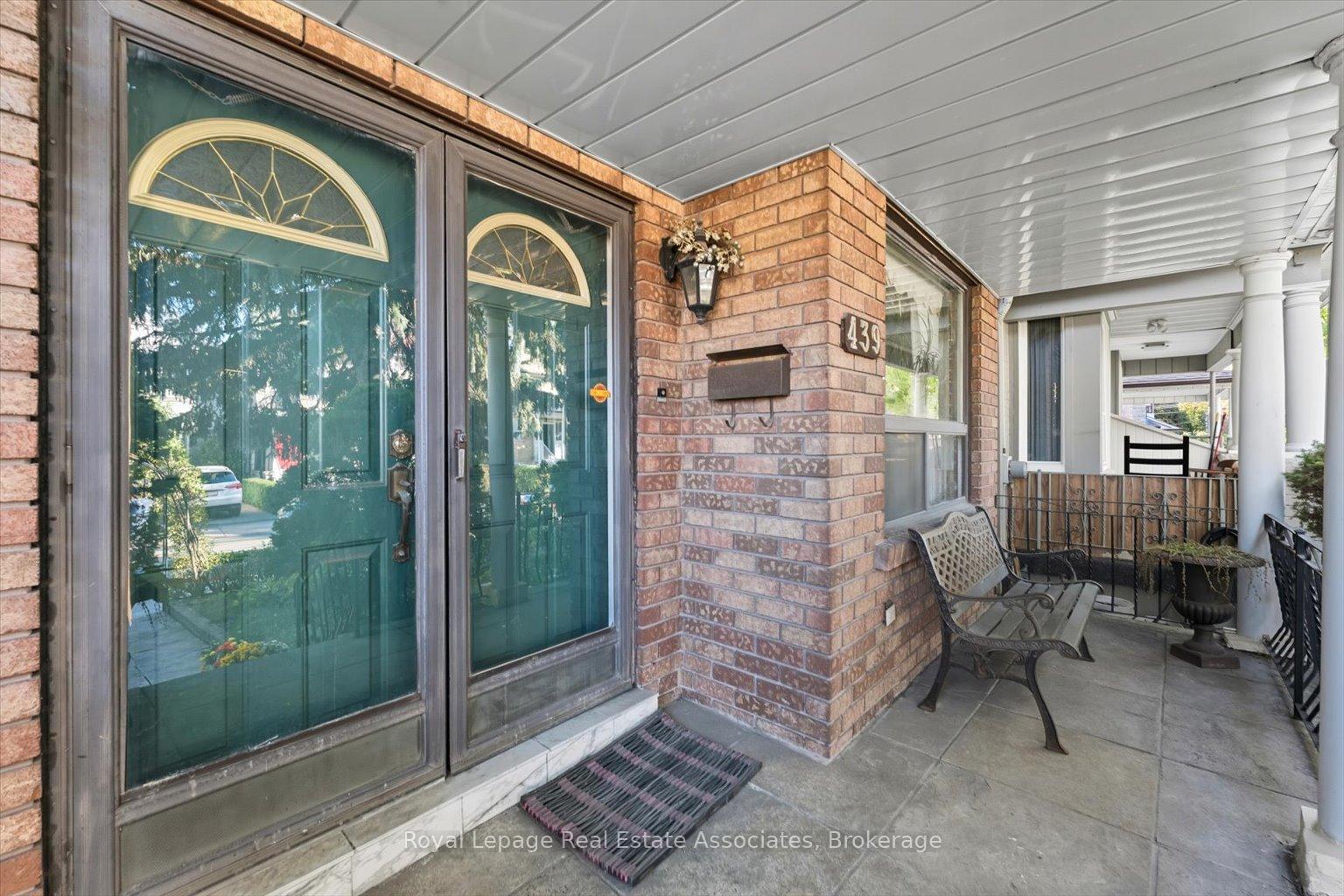 439-salem-avenue-n-toronto-ontario-w12800982