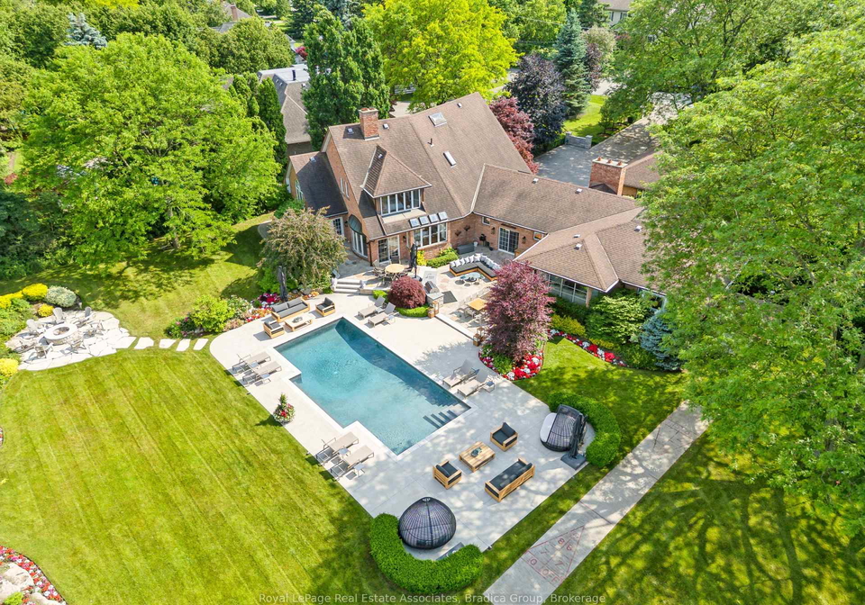 19-lorraine-gardens-etobicoke-ontario-w12801222