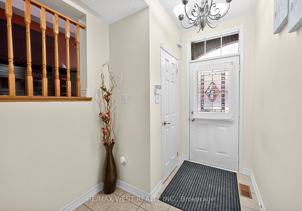 81-west-oak-crescent-north-york-ontario-w12801766