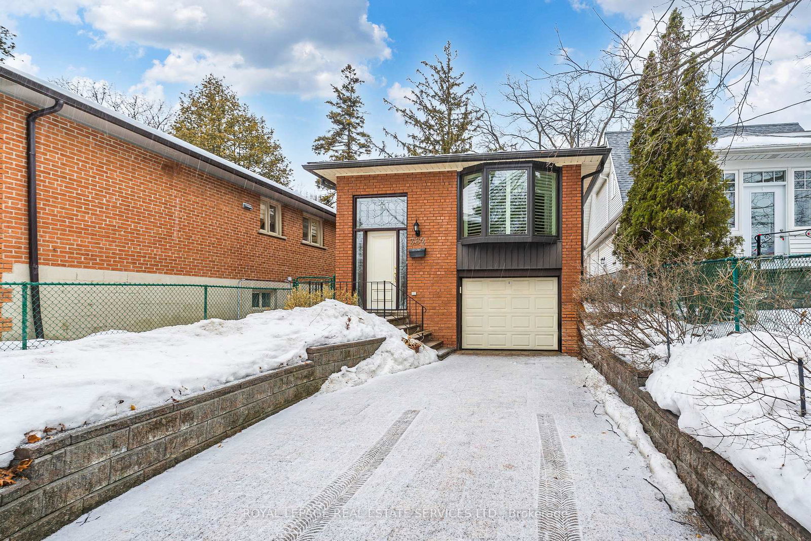 382-lake-promenade-etobicoke-ontario-w12802174