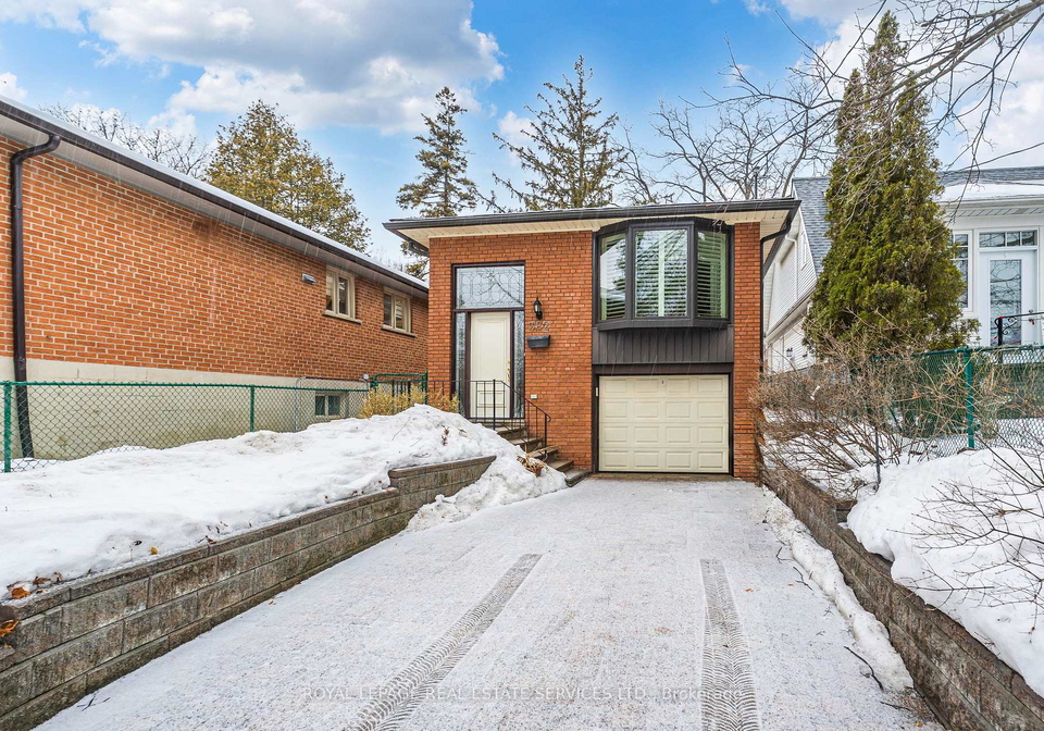 382-lake-promenade-etobicoke-ontario-w12802174