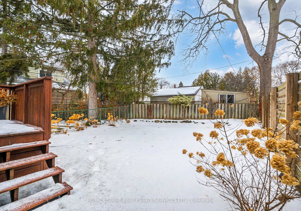 382-lake-promenade-etobicoke-ontario-w12802174