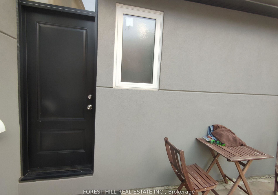 181-north-service-road-e-oakville-ontario-w12802232