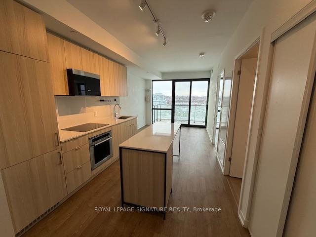 251-masonry-way-ne-mississauga-ontario-w12802314