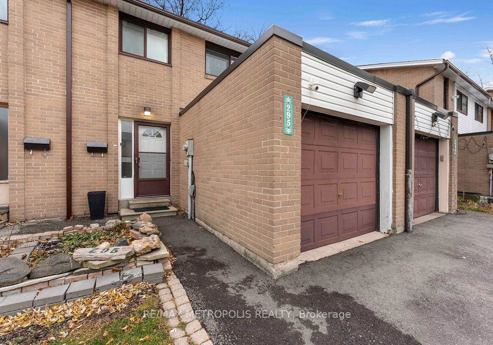 295-fleetwood-crescent-brampton-ontario-w12802438