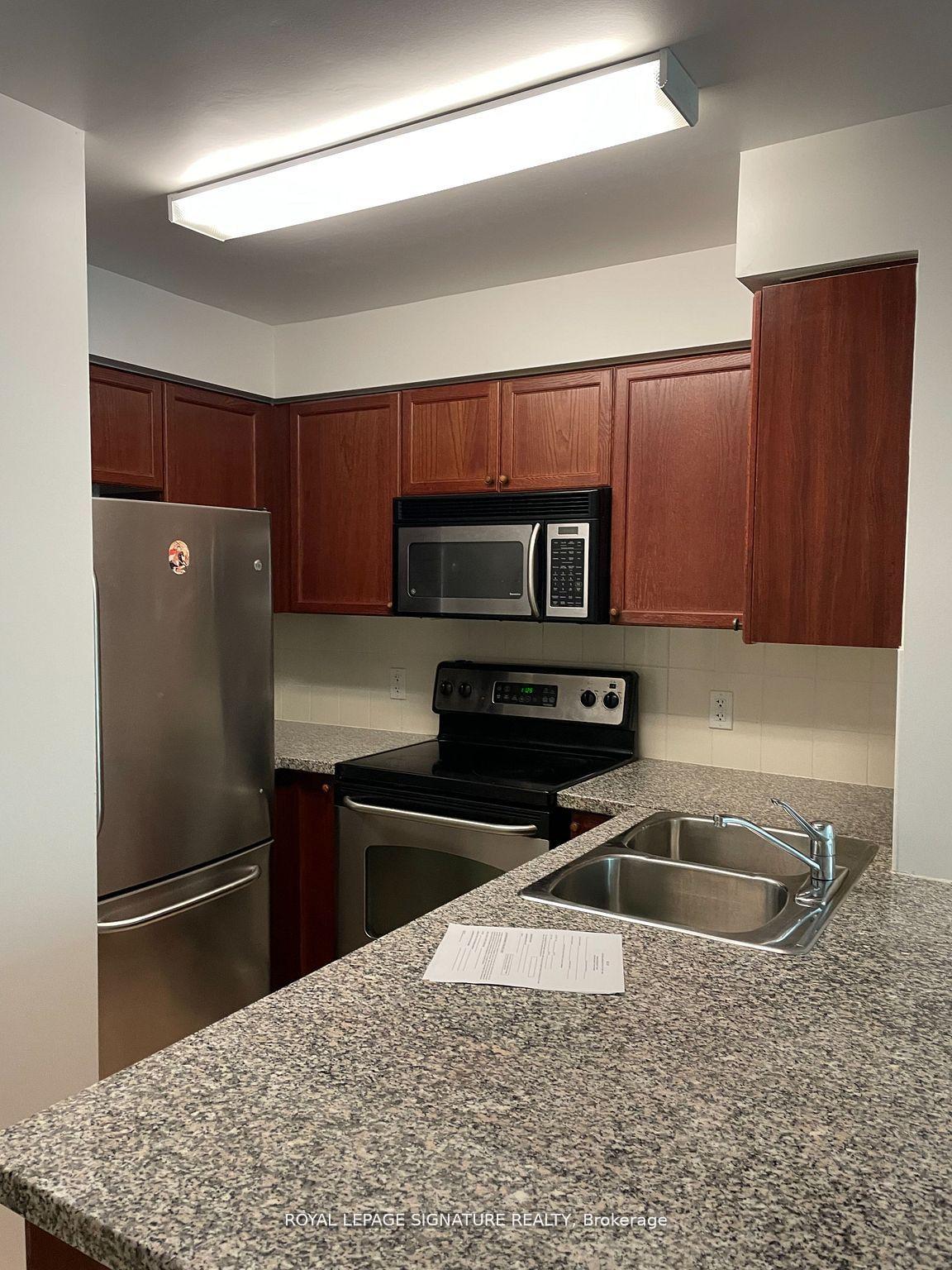 4889-kimbermount-avenue-mississauga-ontario-w12802536