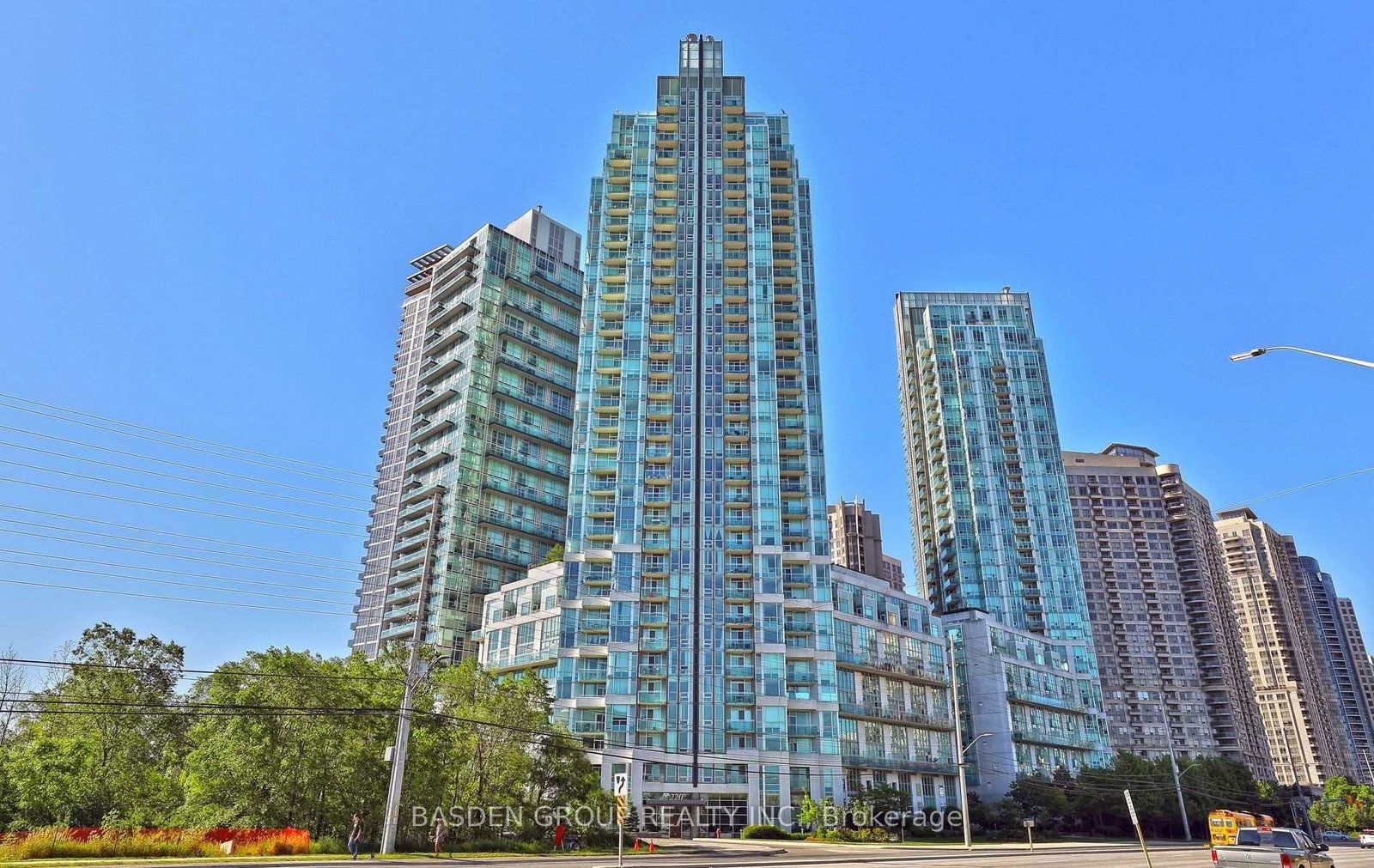 220-burnhamthorpe-road-w-mississauga-ontario-w12802752