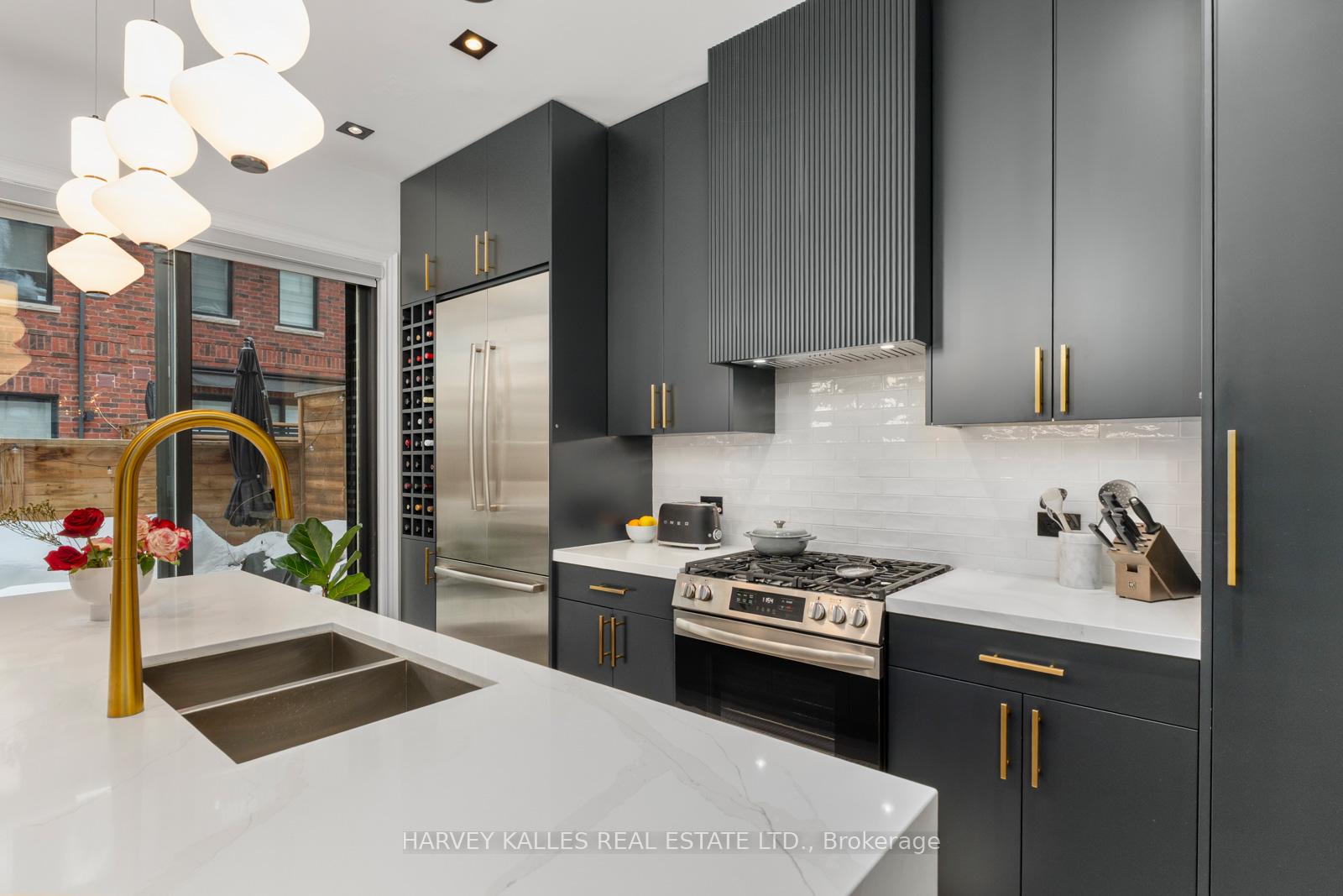 80-daisy-avenue-etobicoke-ontario-w12803182