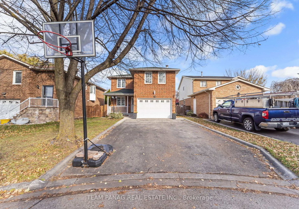 6-howard-court-brampton-ontario-w12803344