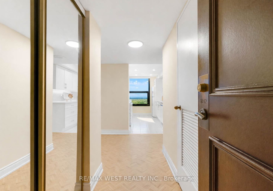 1300-bloor-street-w-mississauga-ontario-w12803878