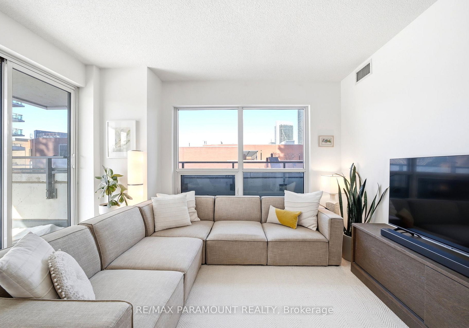2220-lake-shore-boulevard-etobicoke-ontario-w12804092