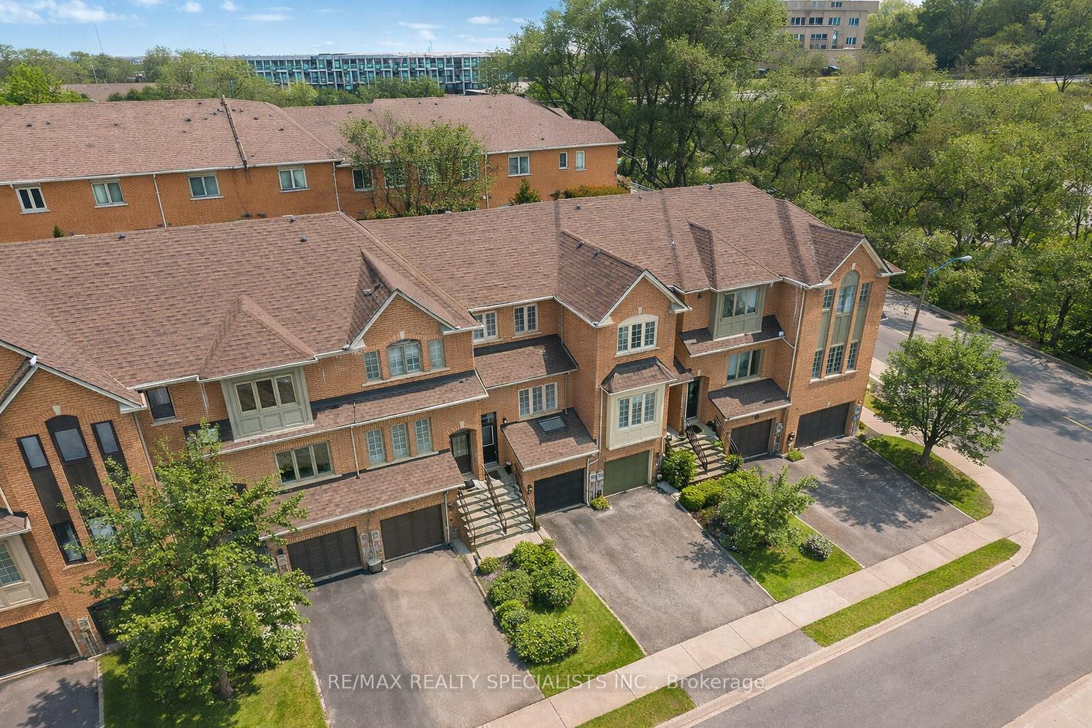 8-bluewater-court-etobicoke-ontario-w12804284